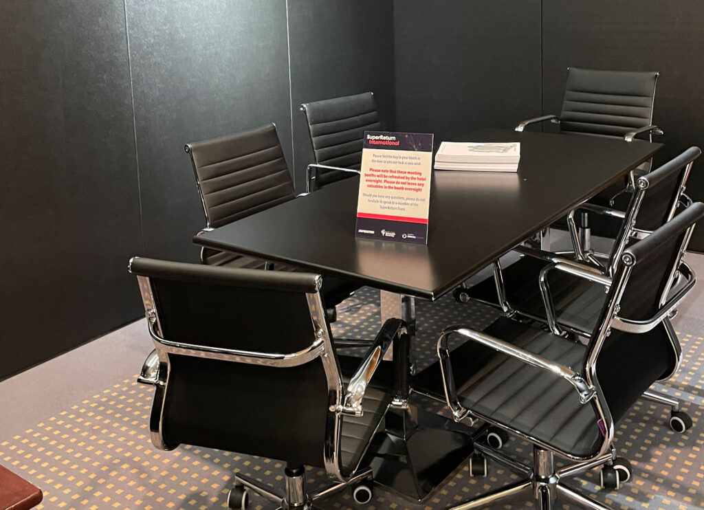 furniture-service-min Event Meeting Rooms